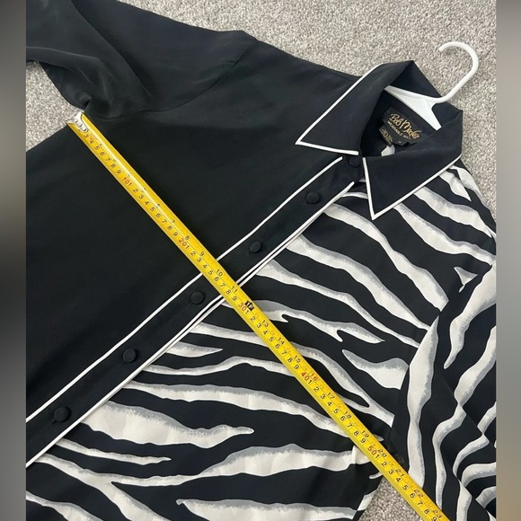 VTG Bob Mackie Wearable Art Womens Silk Button Up Blouse Top Black White Zebra M - Picture 5 of 7